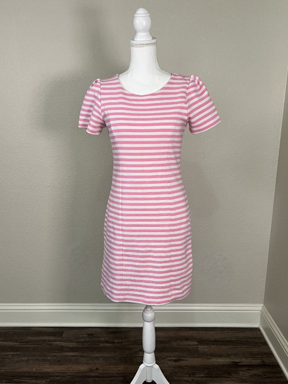 Lilly Pulitzer Pemberly Dress Women's Pink White  Candy Stripe Resort Size 6